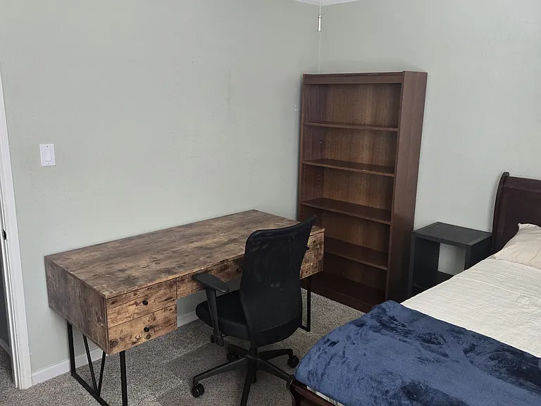 4315 Knollpass — Photo 3