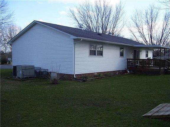 5th image of 1002 Brazier Ct