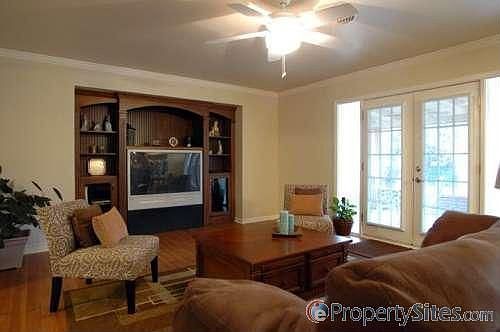 1st image of 314 Tamworth Dr