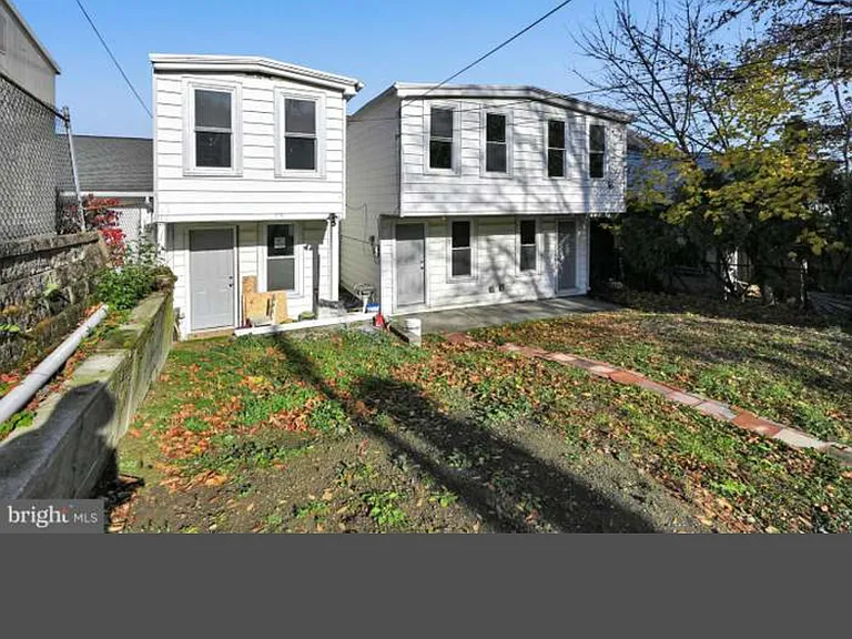 1506 Walnut St — Photo 16