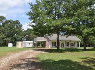 43 Entrekin Rd, Carriere, MS 39426
