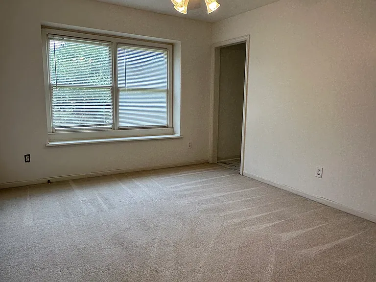 14003 Goodman St — Photo 15