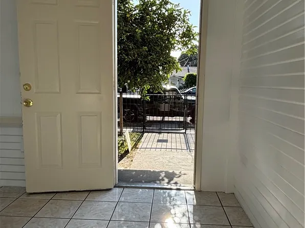 6522 Estrella Ave, Los Angeles, CA 90044