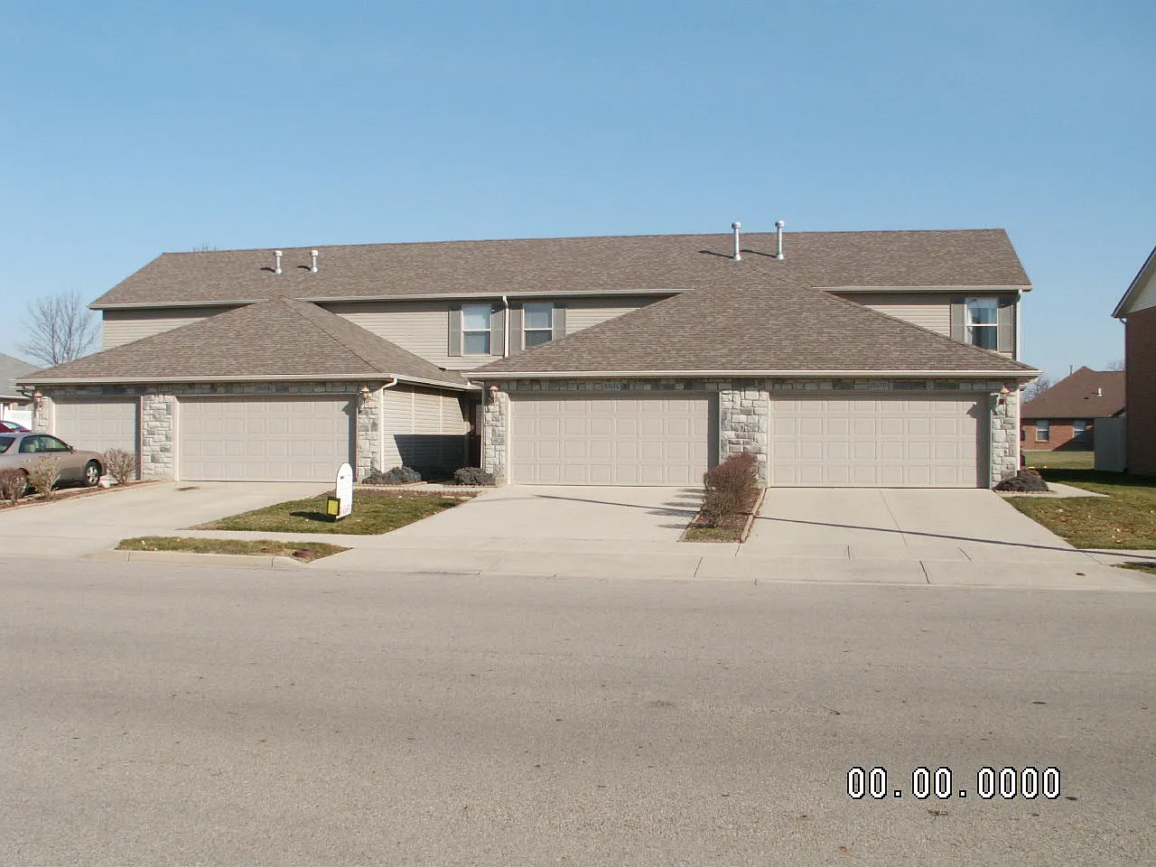 Messler Family Laurel Creek Apts, 2345 Meadowpoint Drive — Photo 3