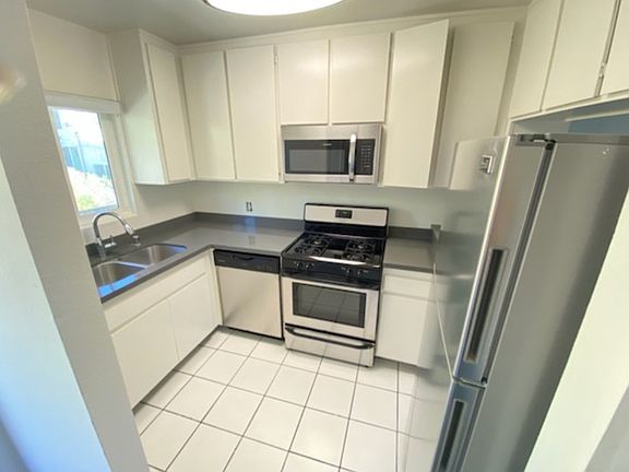 3rd image of 818 Tularosa Dr #238