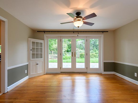 4th image of 100 Pine Tree Rd