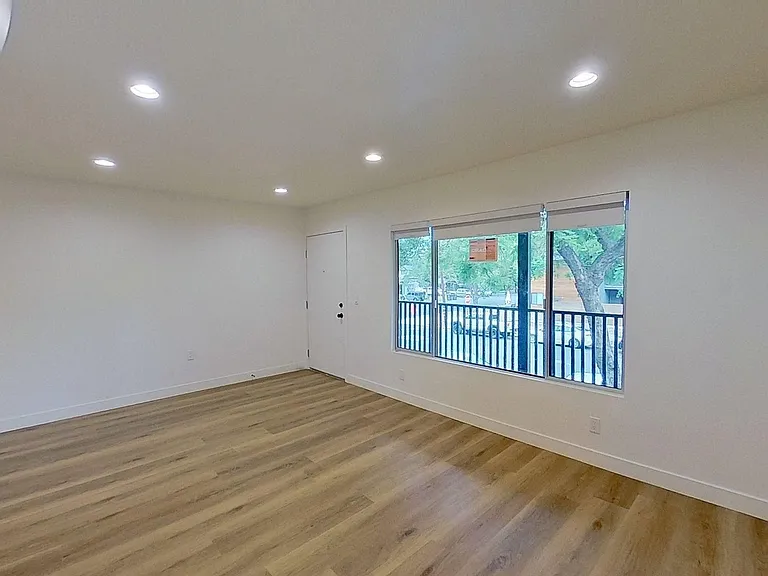 829 N Garfield St — Photo 35