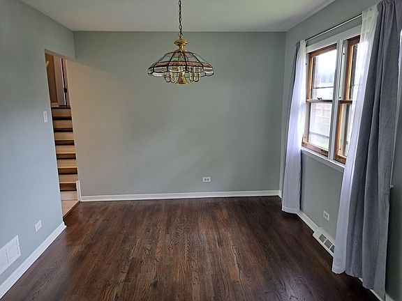 4th image of 644 Bryn Mawr Ave