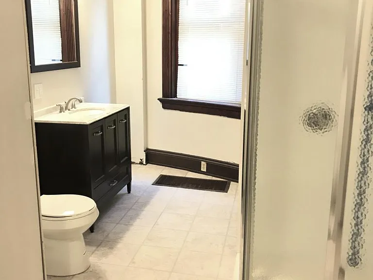2308 W Clifton Ave #2 — Photo 8