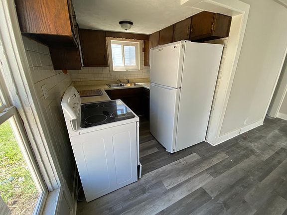 3rd image of 505 S Georgia St APT C
