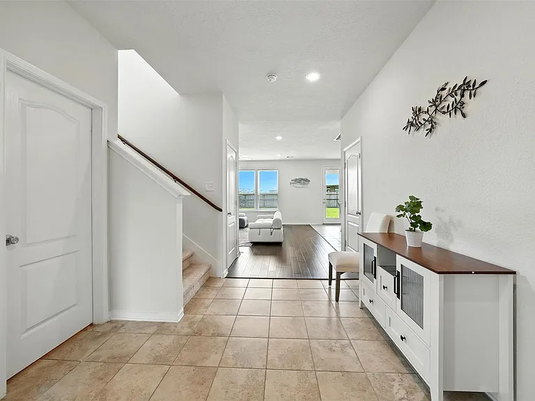 15410 Rosehill Summit Ln — Photo 4