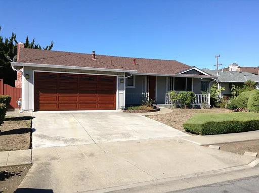 25145 Meredith Ct photo 1