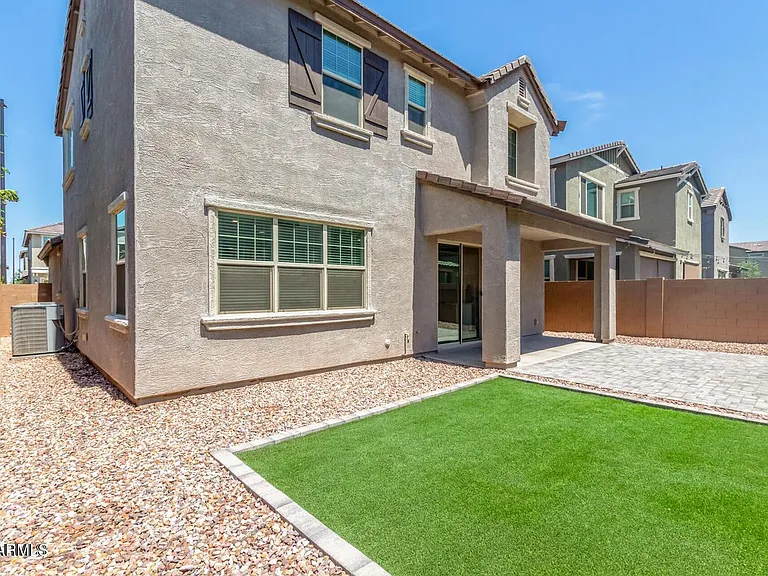 2467 E Athena Ave — Photo 15