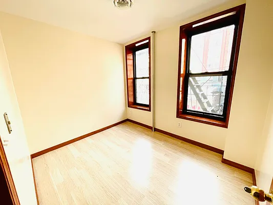 Rented by Level Group | media 5