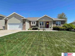 1320 Augusta Dr, Seward, NE 68434