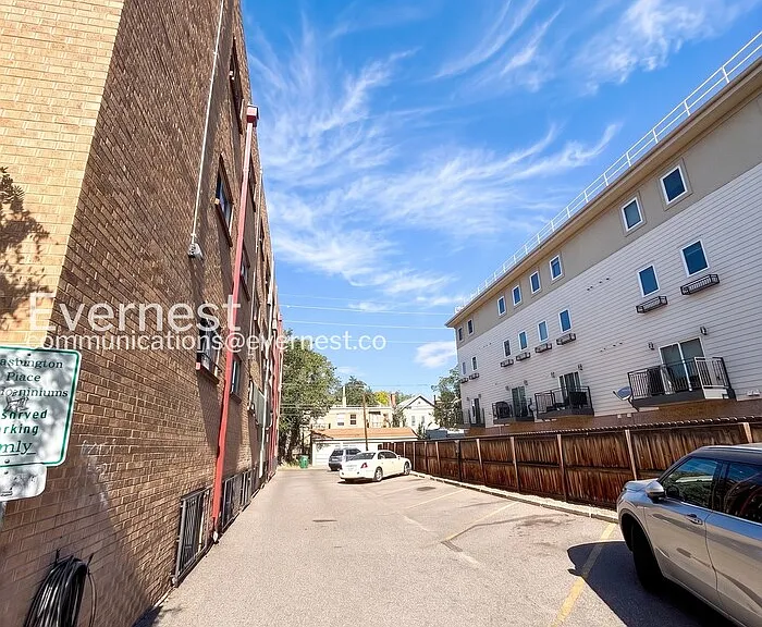 1243 N Washington St #402 — Photo 22