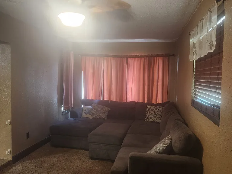 826 Wood Dr — Photo 4