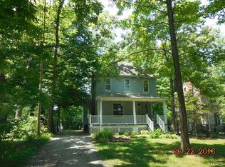 511 S Geyer Rd, Saint Louis, MO 63122