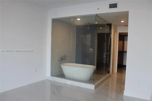 700 NE 24th St #2305 — Photo 9