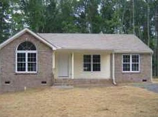 1914 Fernbrook Dr, Richmond, VA 23224