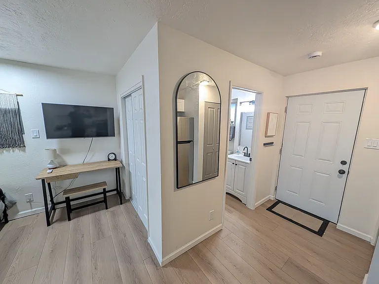 316 Princeton Dr SE #4 — Photo 5