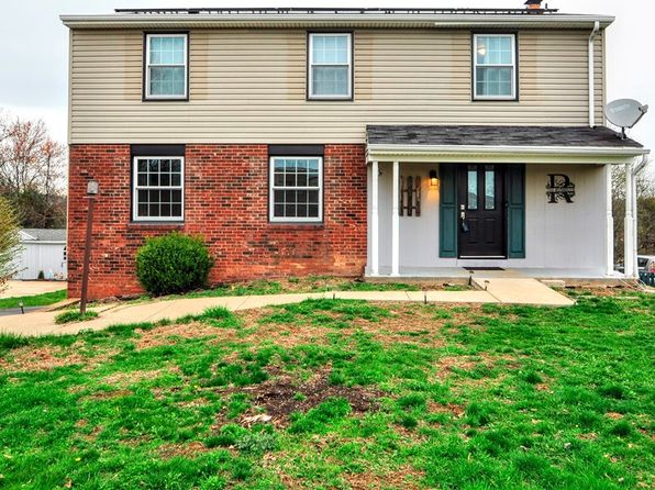 120 Scottsdale Dr, Coraopolis, PA 15108