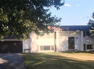 4854 Dauderman Rd, Alhambra, IL 62001