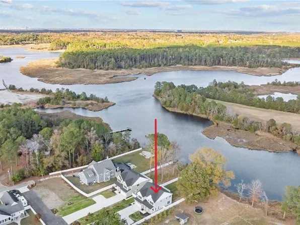 905 Aberdeen Ln, Chesapeake, VA 23322