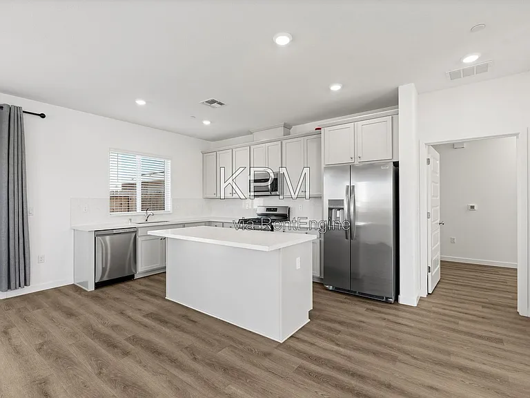 10925 Admiral Cove Way #1 — Photo 11