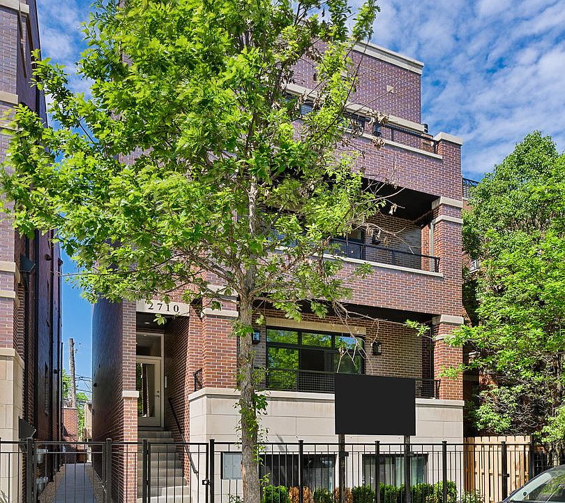 1st image of 2710 W Montrose Ave #2