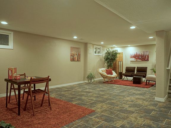 4th image of 8304 E Kenyon Dr