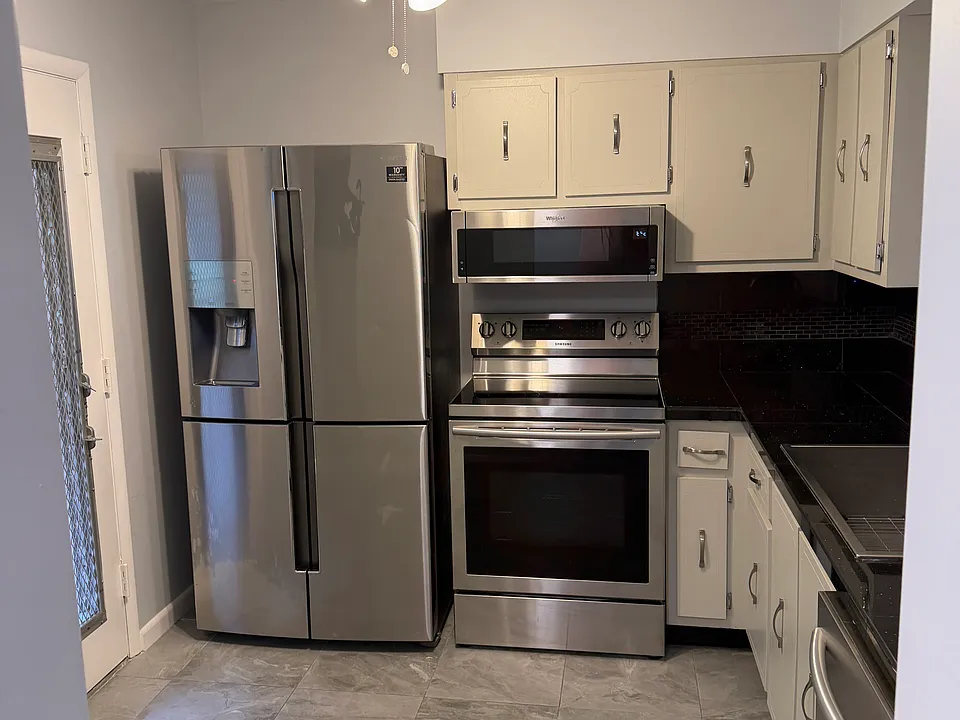 404 NW 68th Ave #311