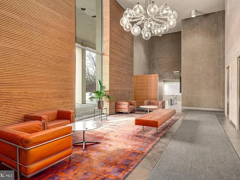 210 Locust St #22EW — Photo 4