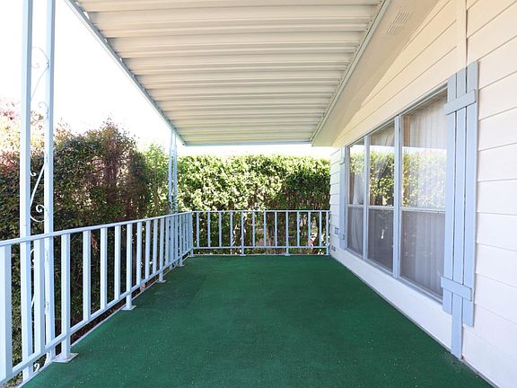 2nd image of 2823 Moss Hollow Dr #2823