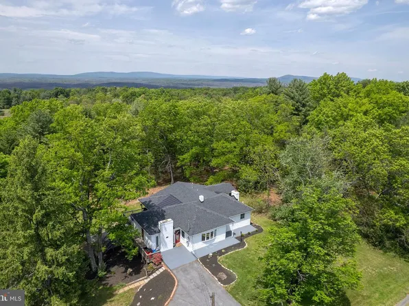 357 Hunting Ridge Rd, Winchester, VA 22603