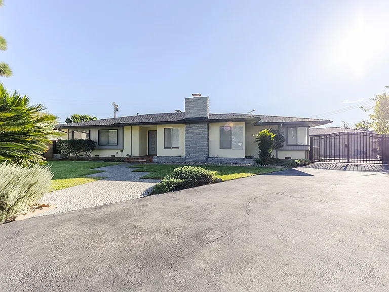 518 E La Sierra Dr — Photo 60