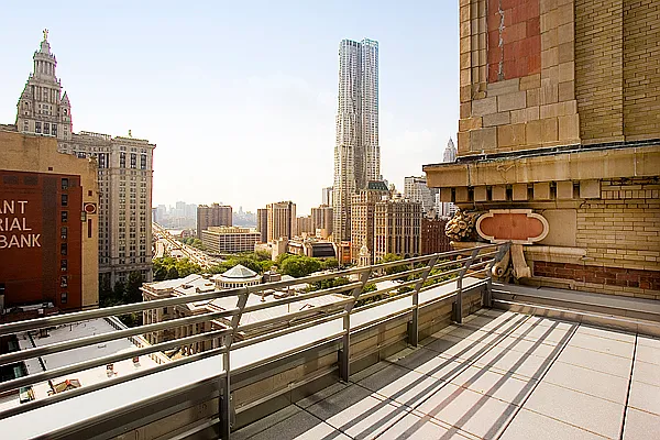 Sold by Modlin Group | media 17