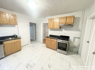 22 Howell St #11, Dorchester, MA 02125