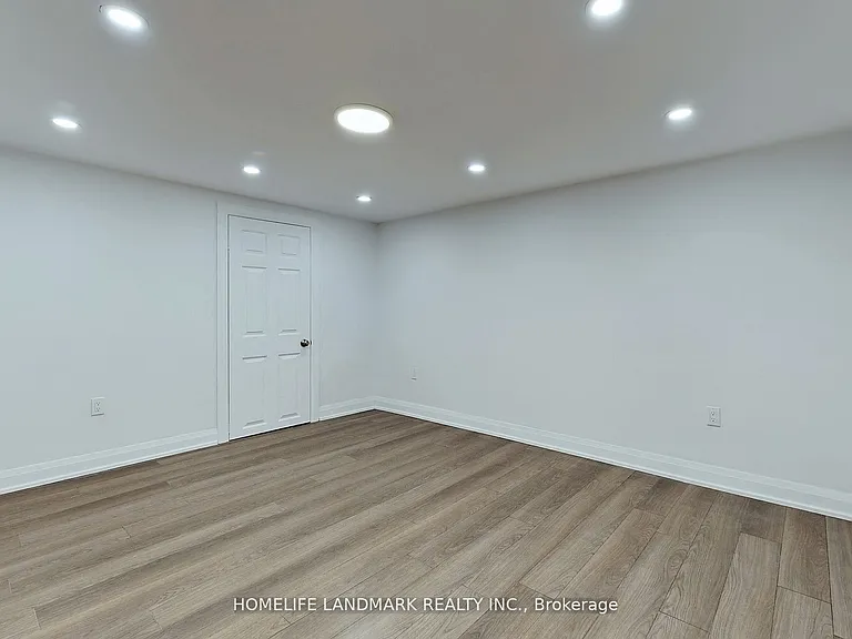 61 Rumsey Rd — Photo 10