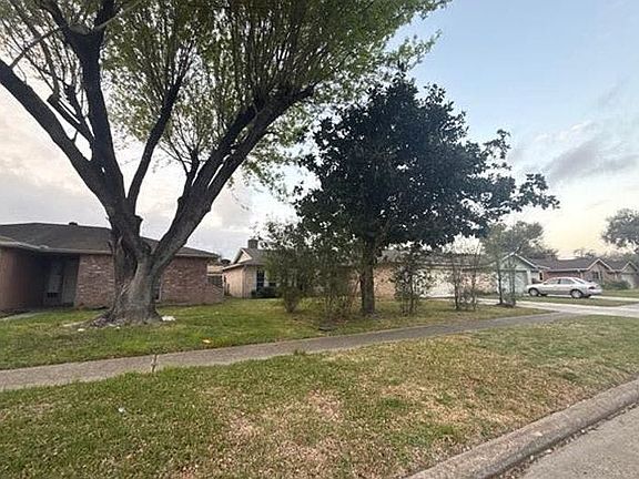 3rd image of 2511 Union Mill Rd