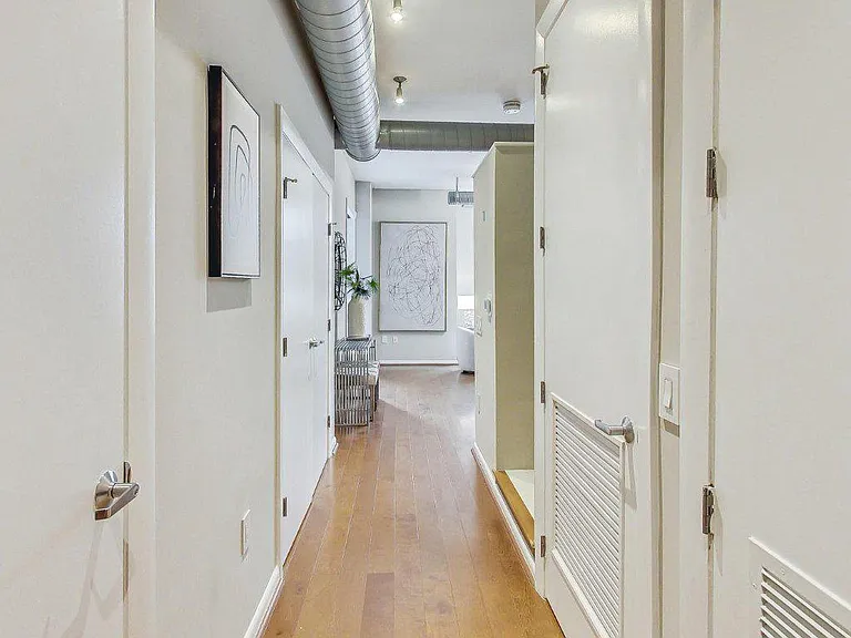 811 4th St NW #112 — Photo 5