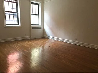 Rented by R New York