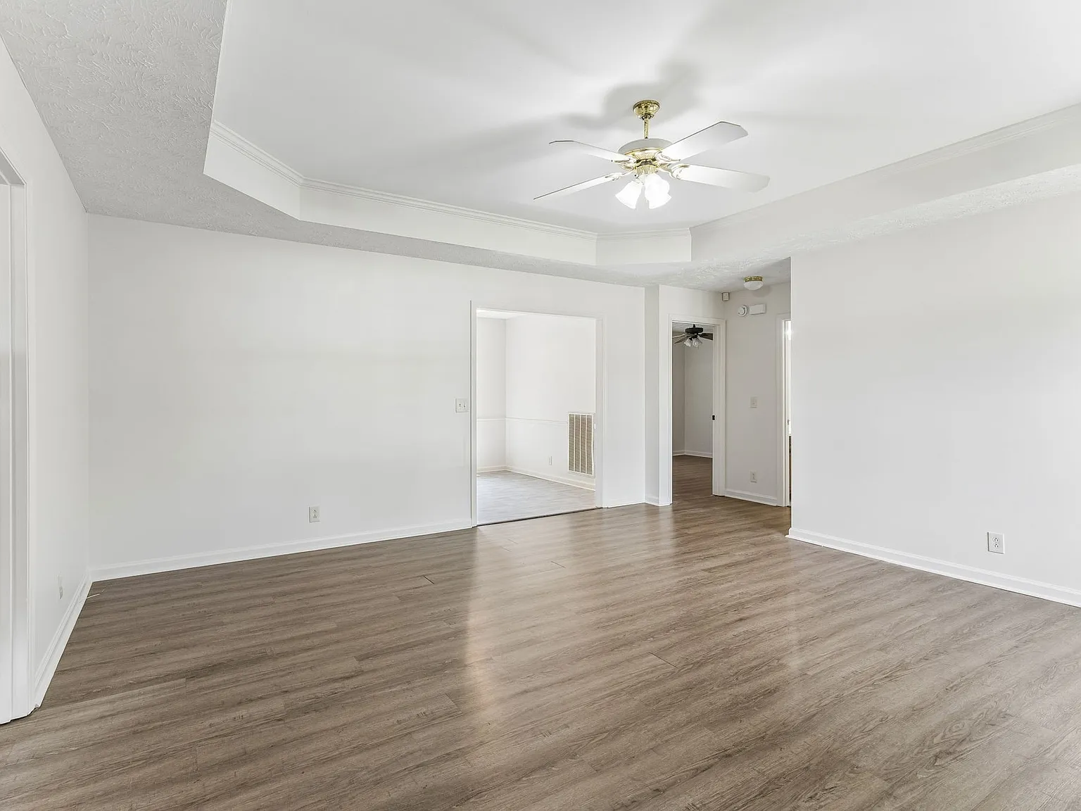3 bed, 2.0 bath, 1272 sqft, $1,850 — Photo 3