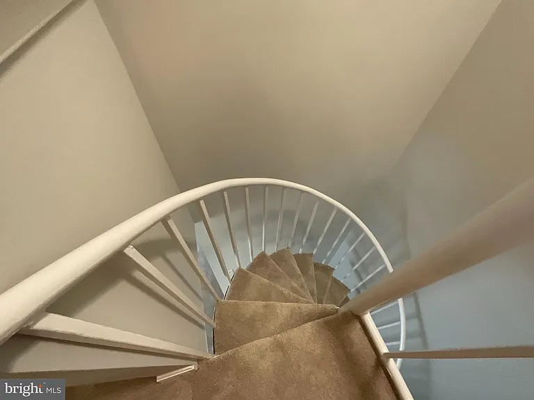 9808 Lake Pointe Ct #301 — Photo 39
