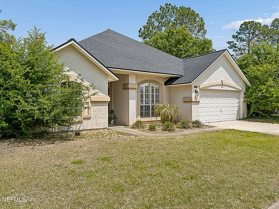 5th image of 12145 LAKE FERN Drive