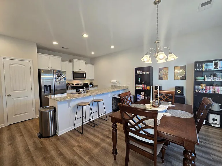 1762 Snead Dr — Photo 8