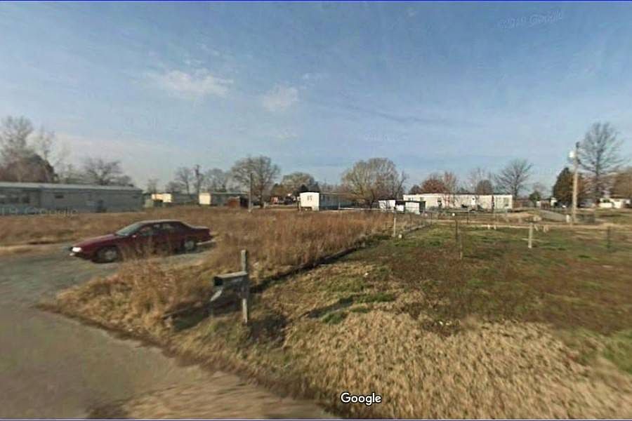 2nd image of 3733 Ray Ln