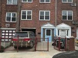 5434 66th St, Maspeth, NY 11378