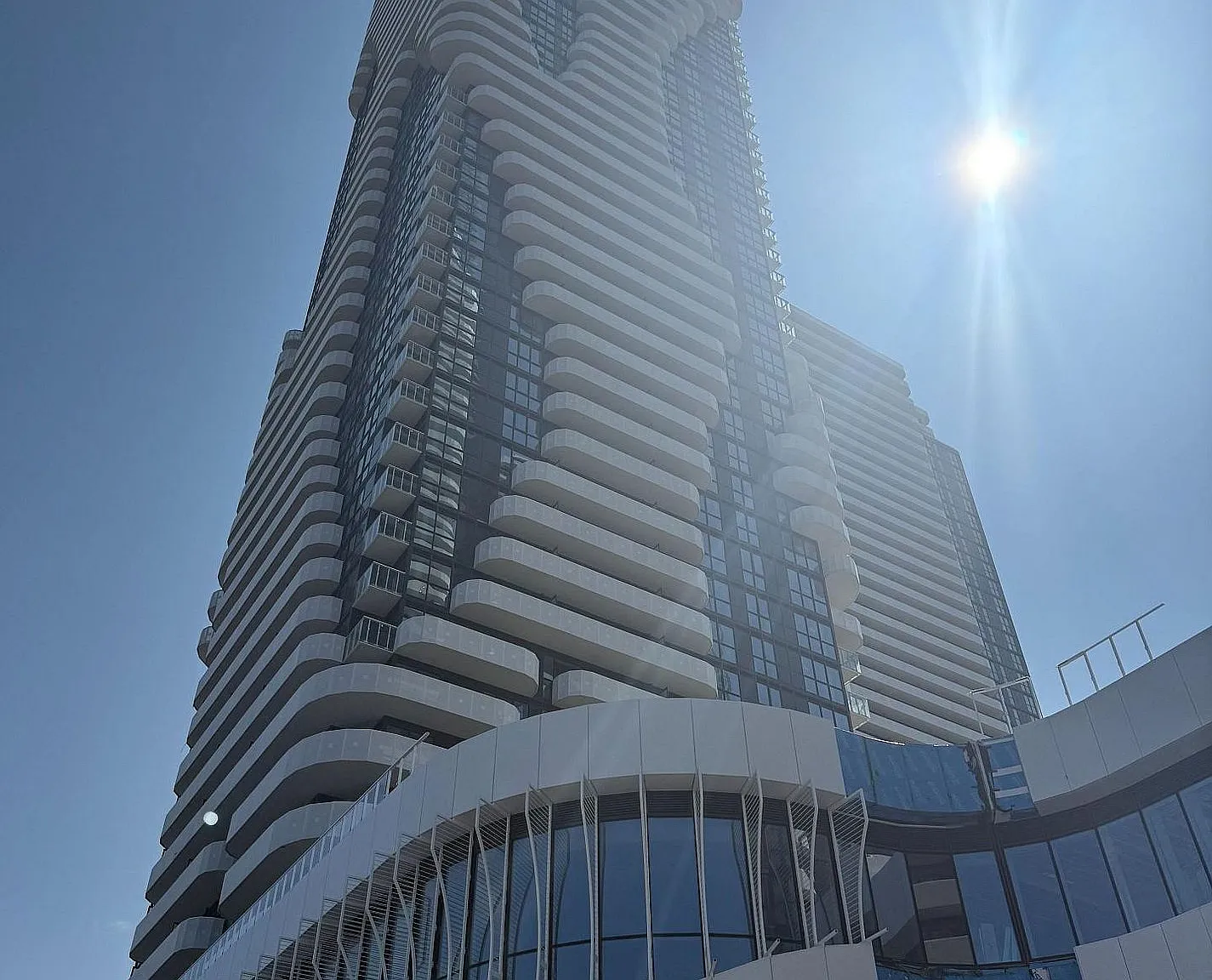 2 bed, $2,400 — Photo 1