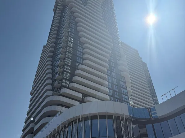 8 Interchange Way, Vaughan, ON